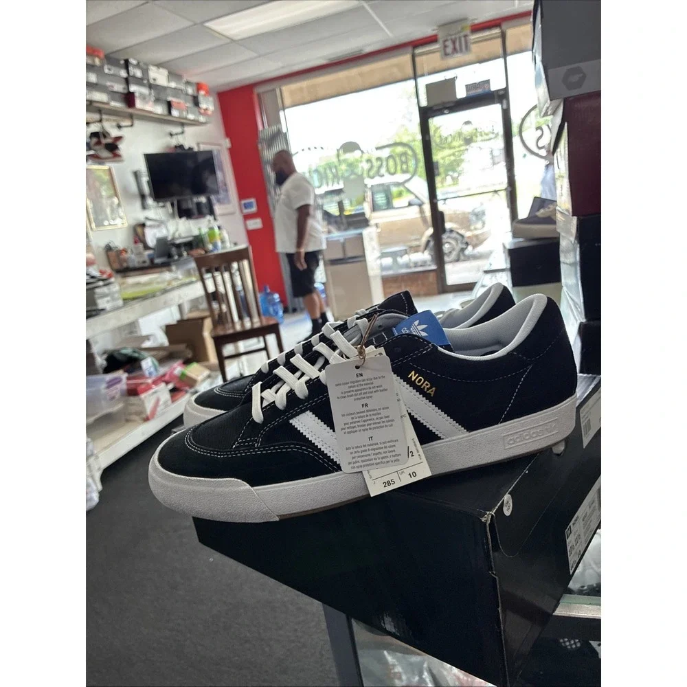 Adidas Originals Men's Black White NORA Shoes HQ7537 SZ 10.5 New DS